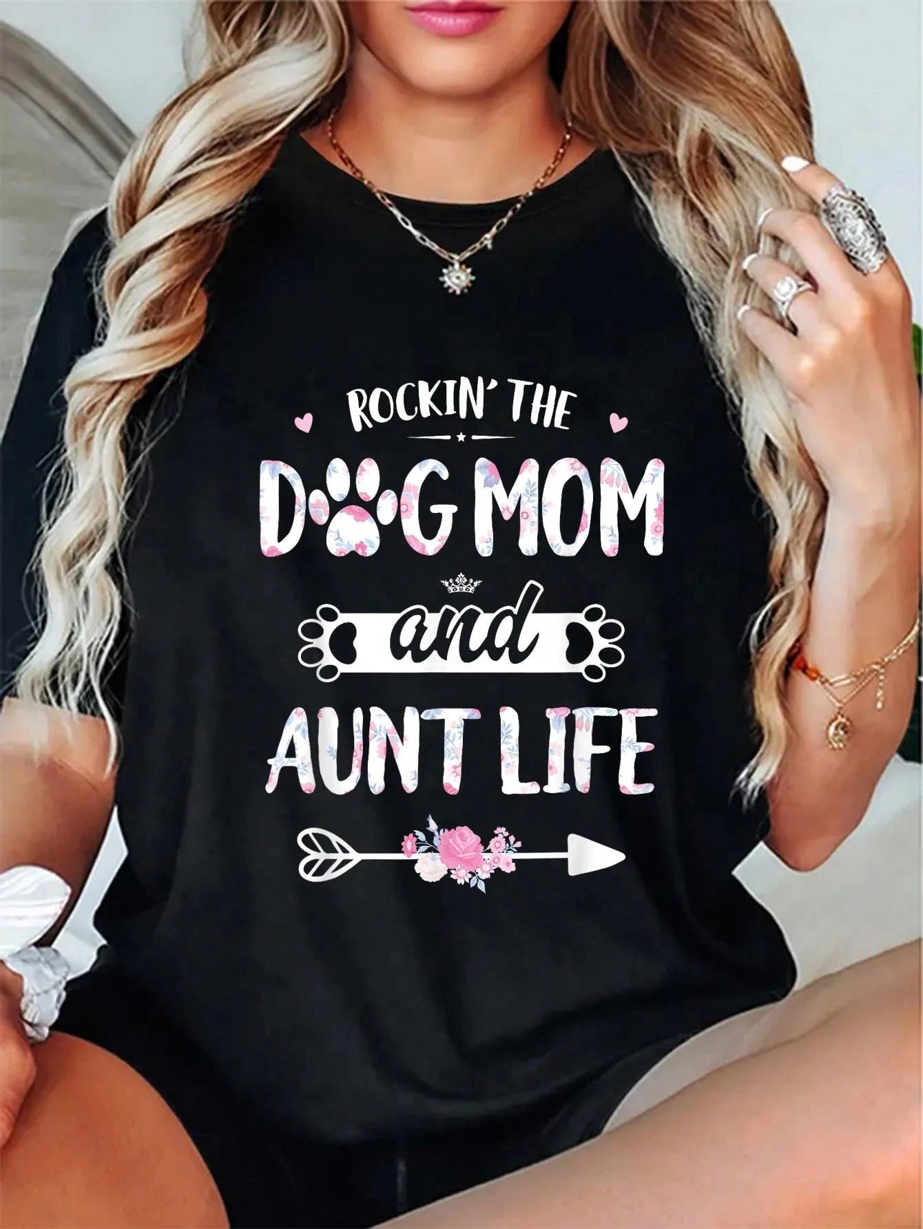 Soft pure cotton casual tee with dog mom aunt dual theme print, relaxed comfy fit, sweet Mother's Day gift for dog-loving aunts