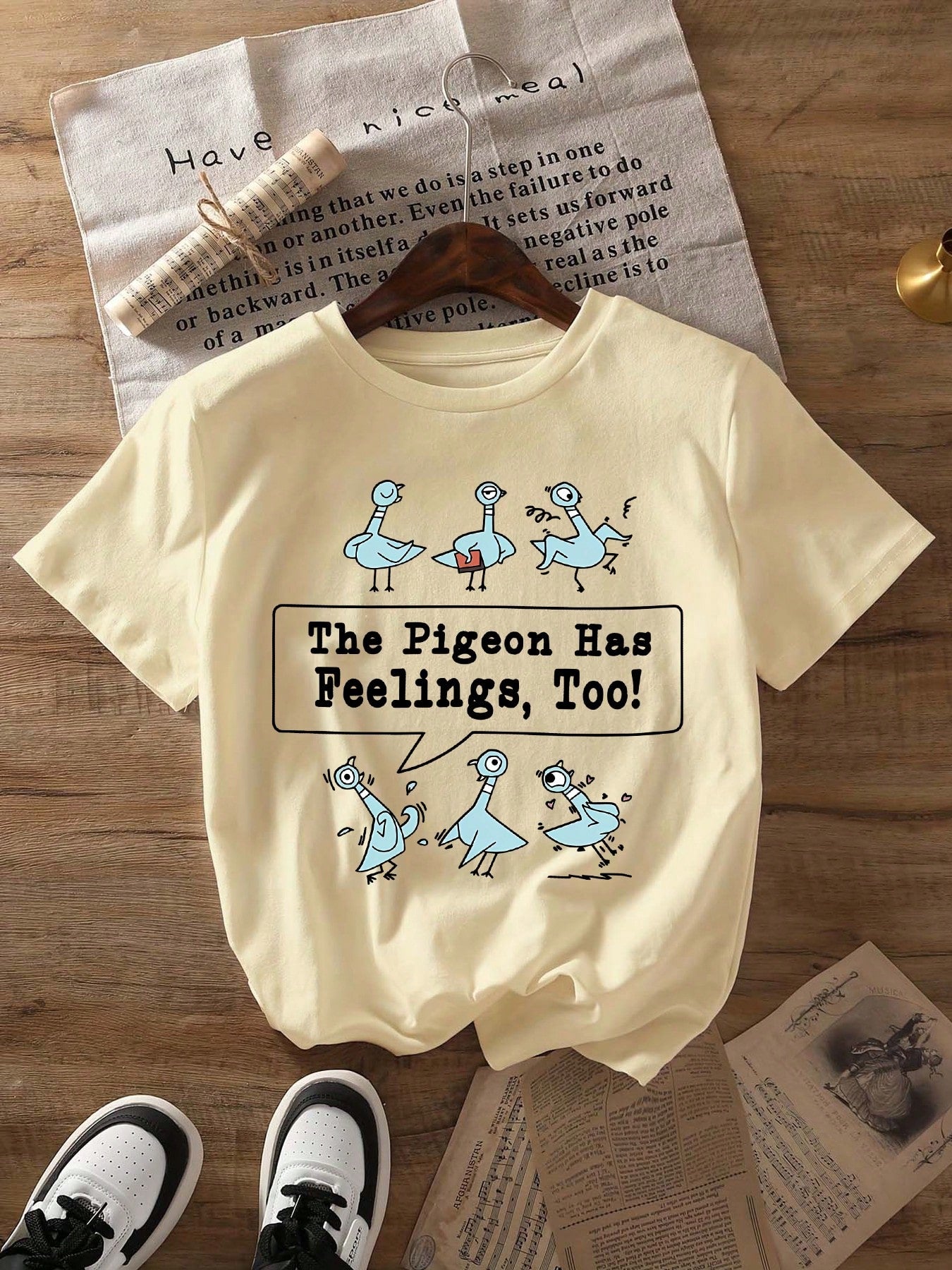 Pigeon Teacher Graphic Printed Casual Round Neck Short Sleeve T-Shirt Women's Summer Tops
