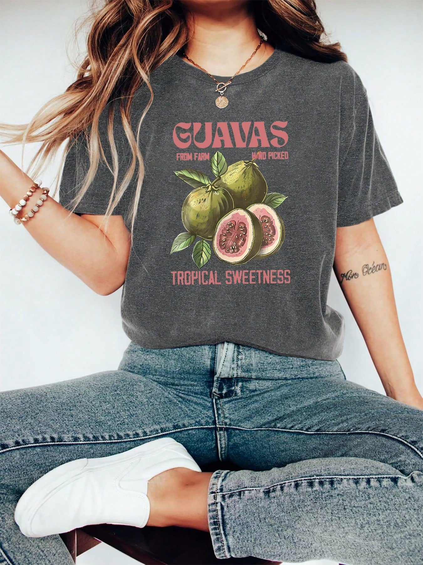 Women's Summer Guava Letter Printed Casual Round Neck Short Sleeve T-Shirt Tops Graphic Tees Women Summer Tops