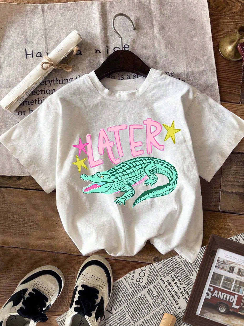 This Short-Sleeved Crew Neck Casual Top Features A Popular Crocodile Icon, Crocodile Tattoo, And Slogan Print, Making It Perfect For Spring And Summer. (Women's T-Shirt) Beach Outfits For Woman Top For Woman