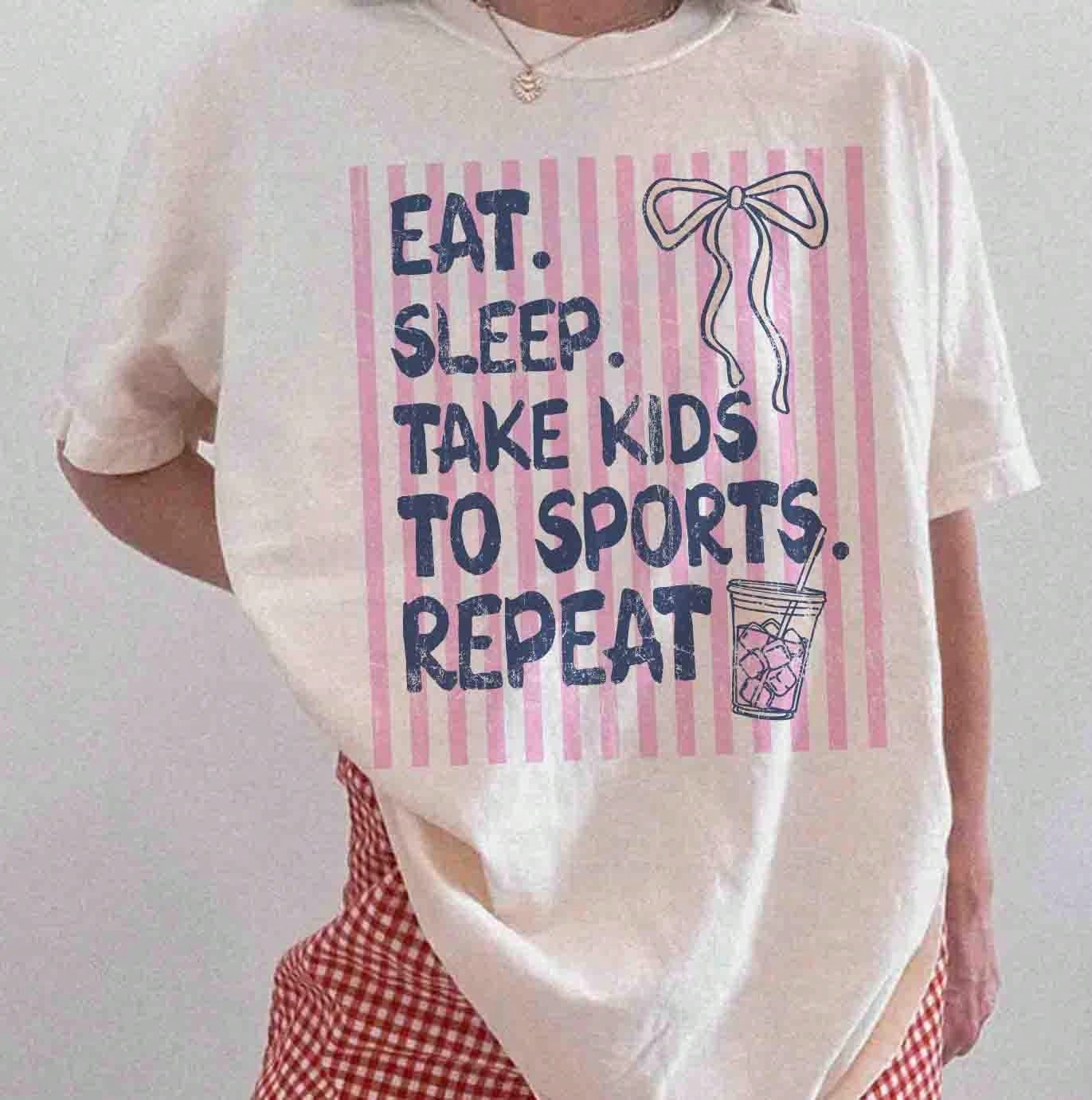 This Short-Sleeved Crew Neck Casual Top Features A Striped Theme: Eating, Drinking, Playing, Exercising With Kids, And A Recurring Baseball Mom Pattern, Perfect For Spring And Summer Wear. (Women's T-Shirt)