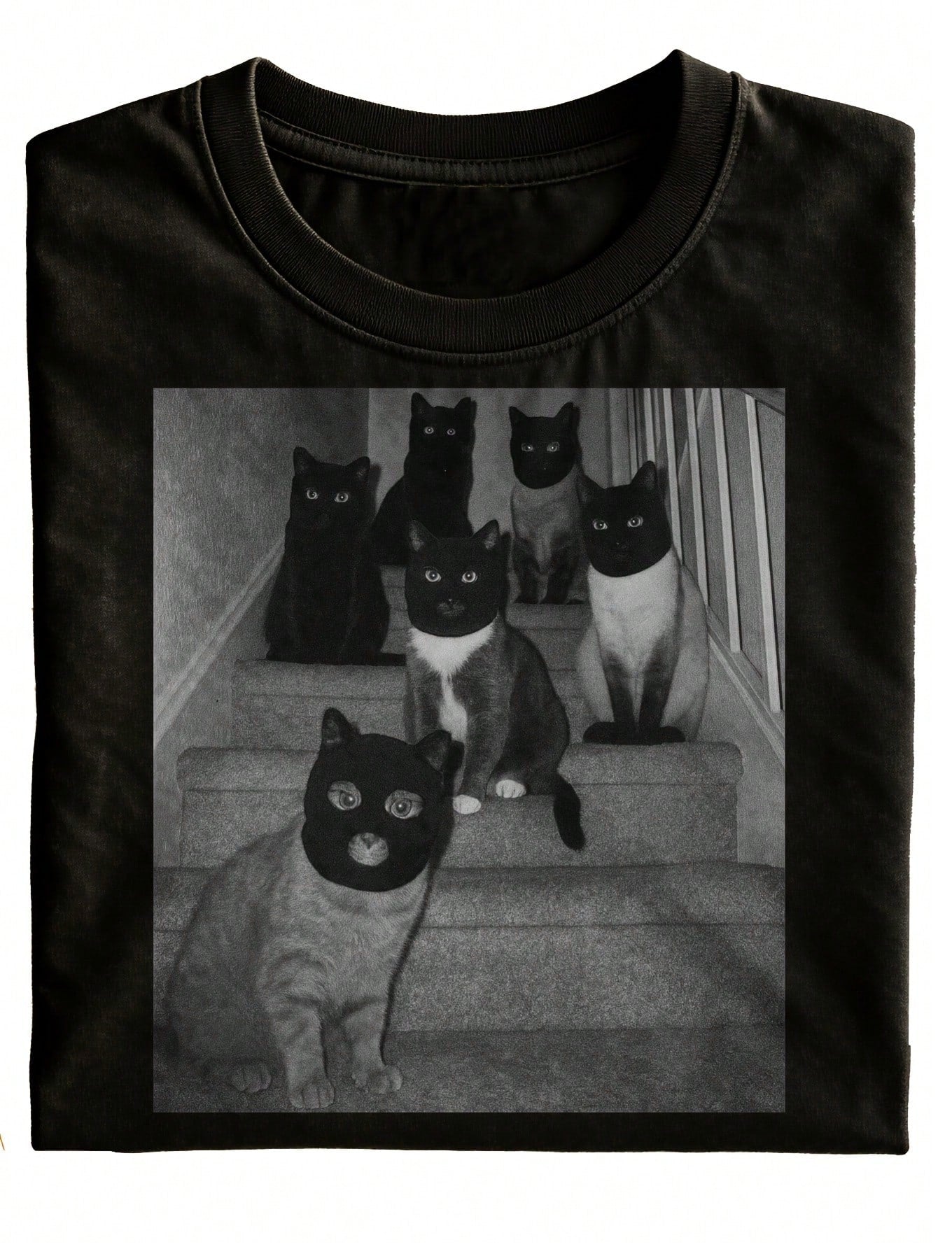 Black T-Shirt With A Humorous Cat Design, Suitable For All Genders, Perfect For Casual Wear Or As A Gift. The Material Is Of High Quality, Making It A Fashionable Choice For Everyday Wear Or Holiday Surprises, Available In Plus Sizes
