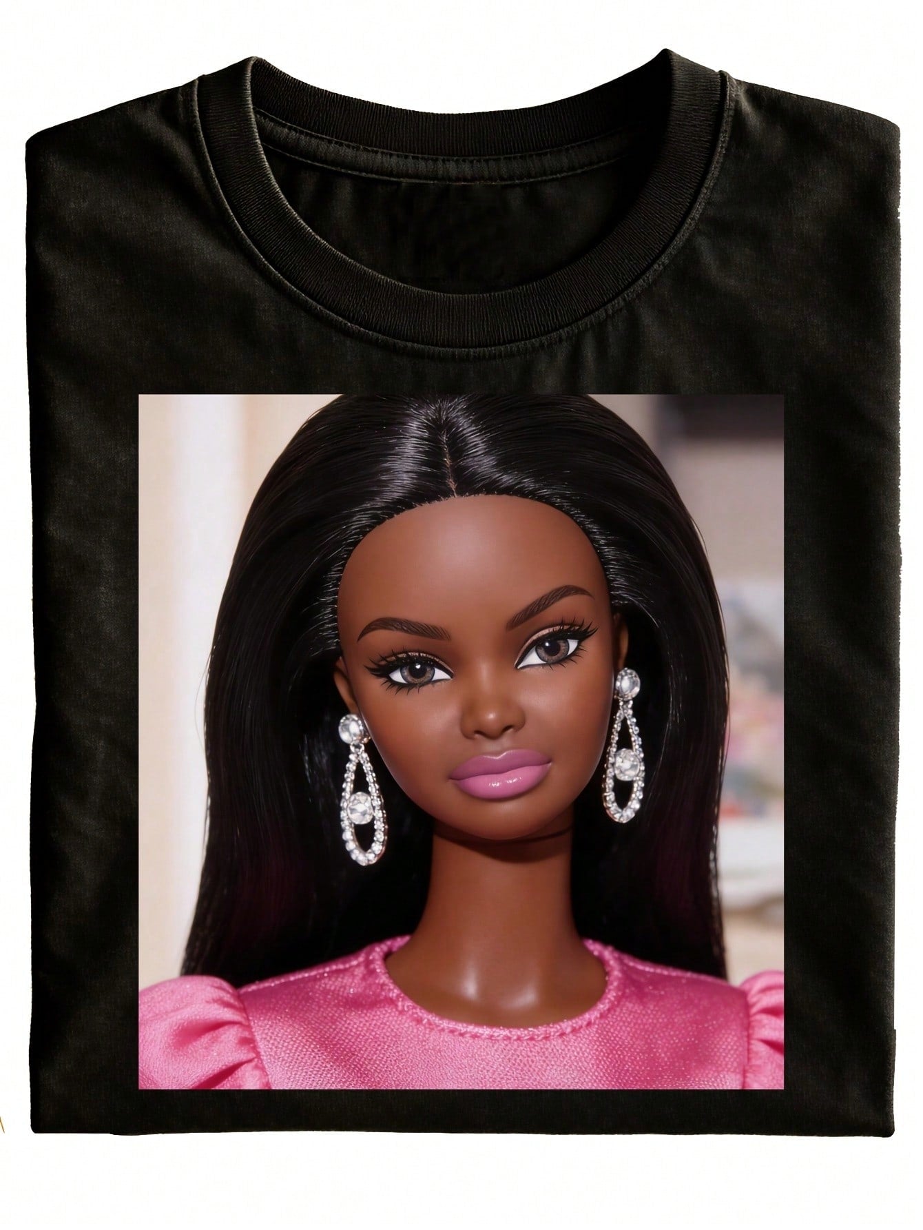 Fun And Stylish Unisex T-Shirt With Black Doll Print, Fashionable Gift, Suitable For Casual Wear, Pure Casual Outfit, Perfect For Holidays, Men's Clothing, T-Shirt, Men's Apparel, Couple's T-Shirt, Shirt, 2026 New Tops, Girls' T-Shirt, New Tops And T-Shir
