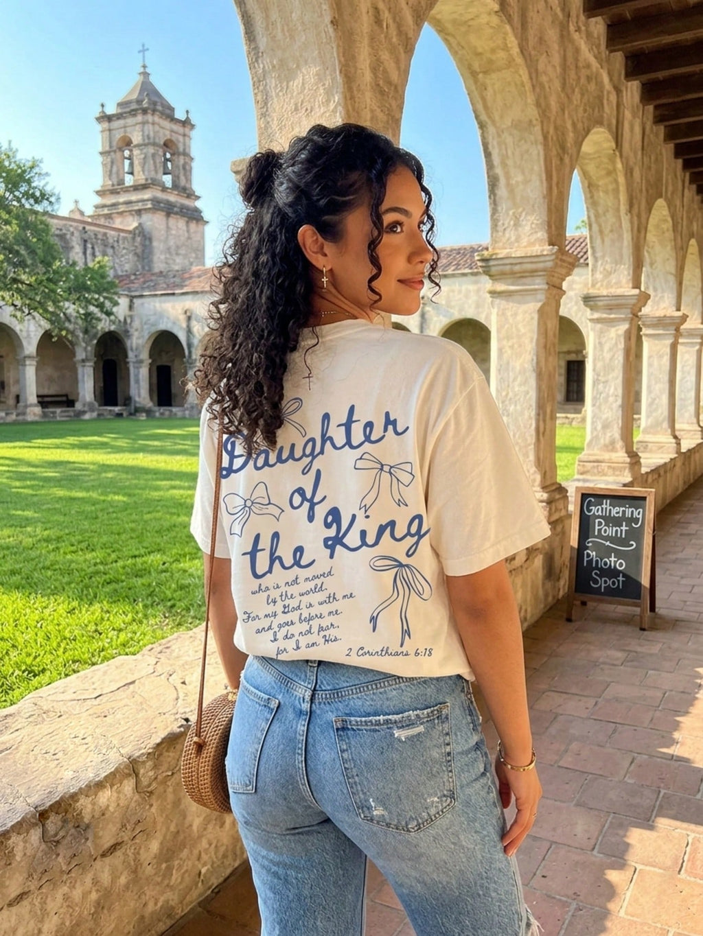 The King's Daughter' Graphic T-Shirt, Biblical Aesthetic Faith Apparel For Women, Casual Round Neck Short Sleeve Tee With Printed Text On Back