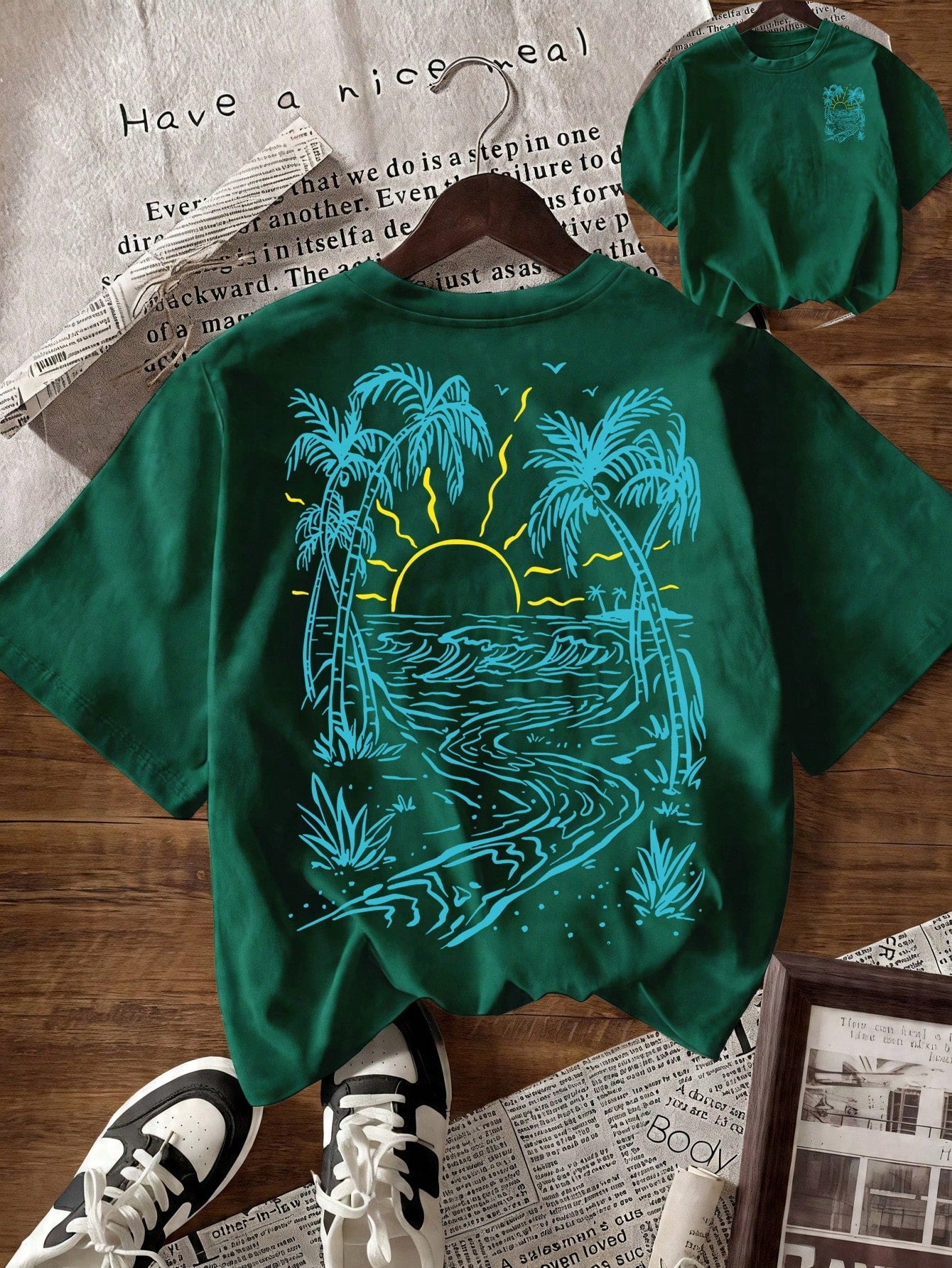 EMERY ROSE Women's Round Neck Coconut Tree Print Casual Versatile Daily Wear Short Sleeve T-Shirt