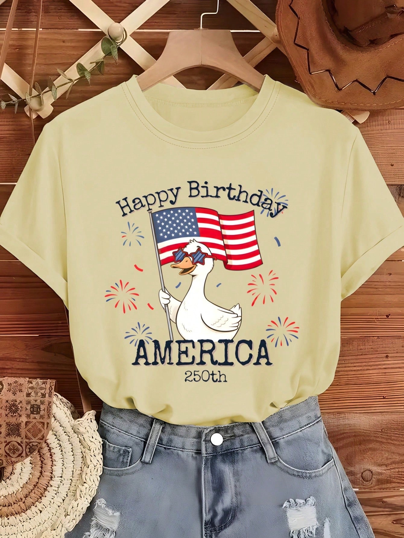 [Bestselling T-Shirt] American 250th Anniversary Fun Commemorative Short Sleeve With Birthday Wishes And Cartoon Characters, Cute Everyday Wear For Spring And Summer