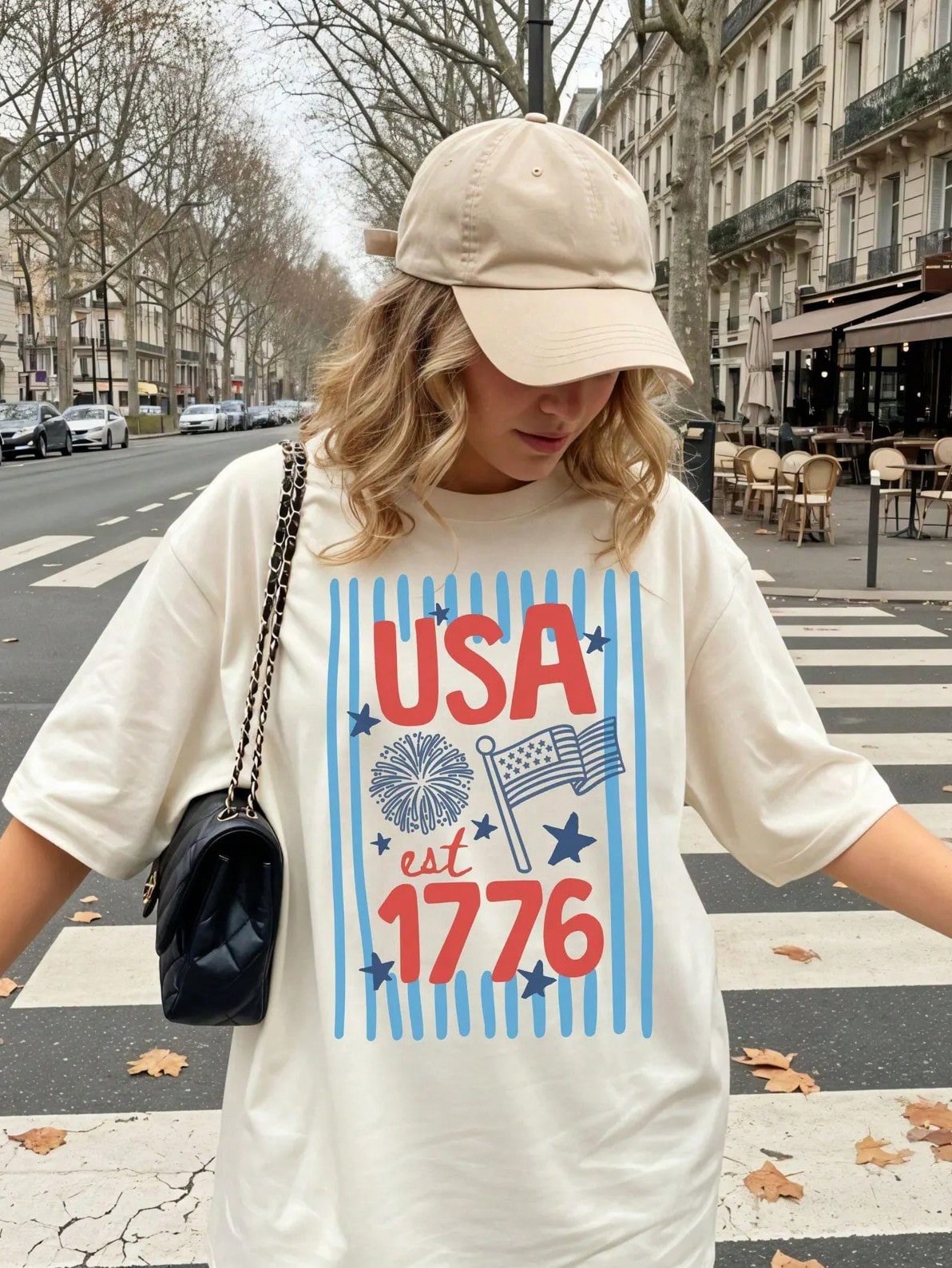 Retro USA Est 1776 Patriotic Graphic Blue Stripes Firework Flag Print Cream Tee Crew Neck Loose Fit Short Sleeve Summer T-Shirt For Women Vintage Americana Style Casual Travel Streetwear