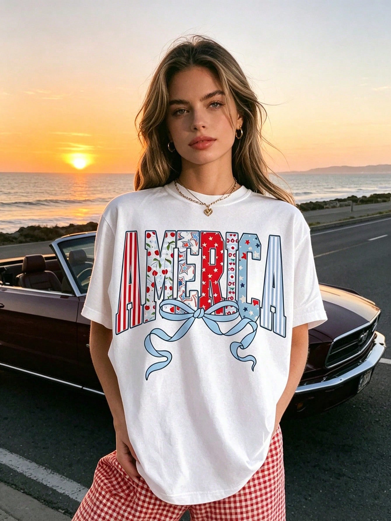 This Short-Sleeved Crew Neck Casual Top Features An Independence Day Themed Image And A Retro American Flag Print, Perfect For Spring And Summer. (Women's T-Shirt)