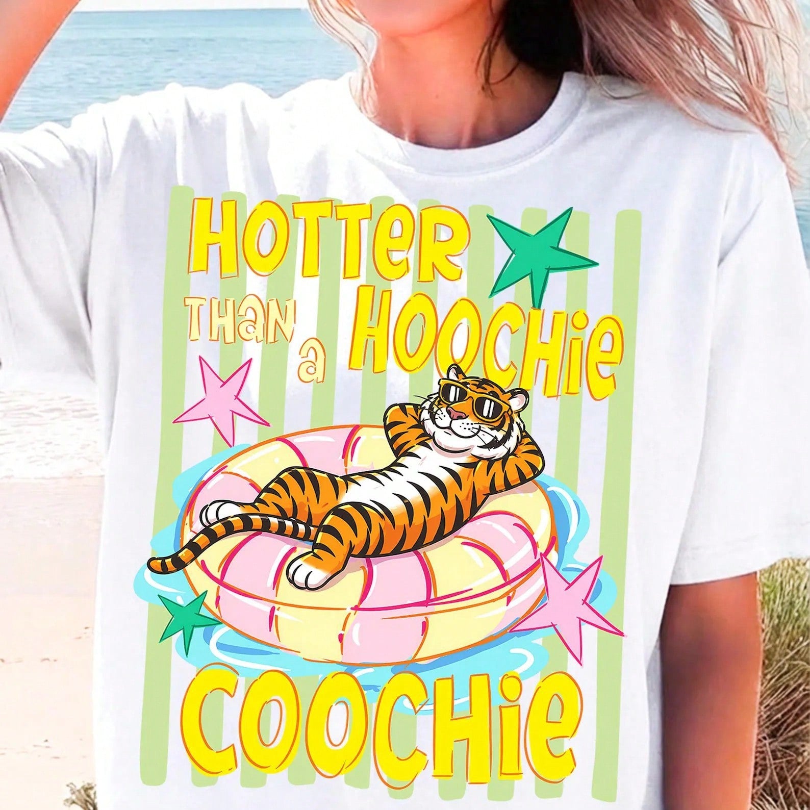Vintage Summer Tiger Graphic Tee Hotter Than A Country Music Meme Print T-Shirt Beach Pool Swim Float Casual Vacation Tops Clothing