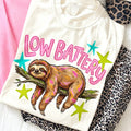 Women Funny Sloth Low Battery Graphic Tee Cute Animal Character Meme Print T-Shirt Retro Aesthetic Lazy Casual Summer Loose Fit Top