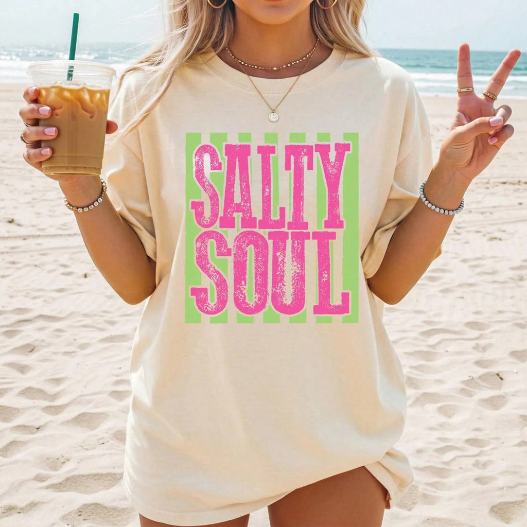 Salty Soul Graphic Letter Print Tee Retro Coastal Beach Vacation Vibe Aesthetic Summer Crew Neck Short Sleeve T-Shirt For Women