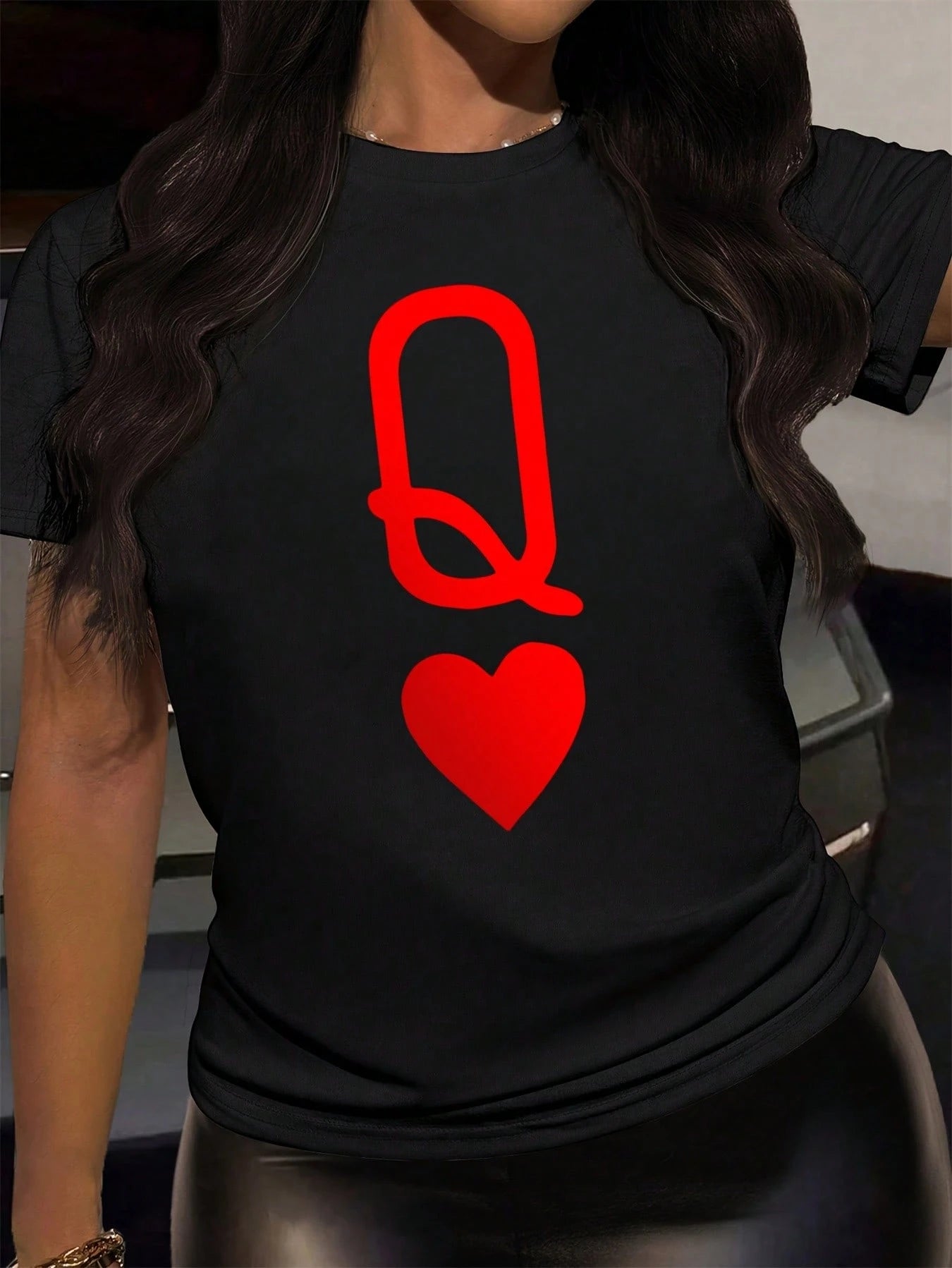 Minimal Queen Heart Print Soft Cotton Crew Neck Tee All Season Daily Wear Top