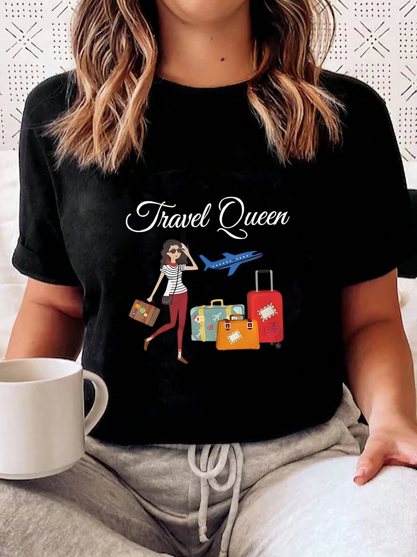 Lightweight comfy summer tee featuring trendy Travel Queen print, loose breathable fit, stylish daily outfit for travel lovers