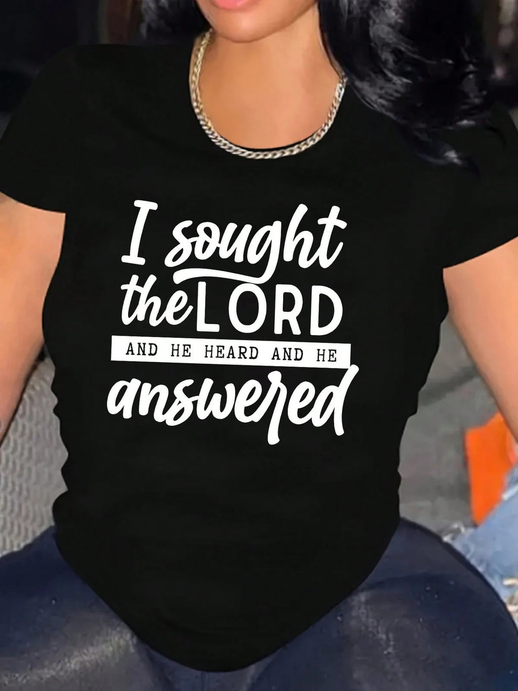 I Sought the Lord Faith T-Shirt, Womens Loose Fit Crew Neck, Soft Comfortable Cotton Blend Short Sleeve - Stylish Gift for Mothers Day, Easter, Birthdays, Casual Wear and Special Occasions
